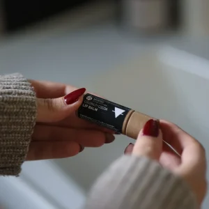 Βούτυρο Χειλιών Καρύδα – Κακάο – 10ml | Myrro Skincare